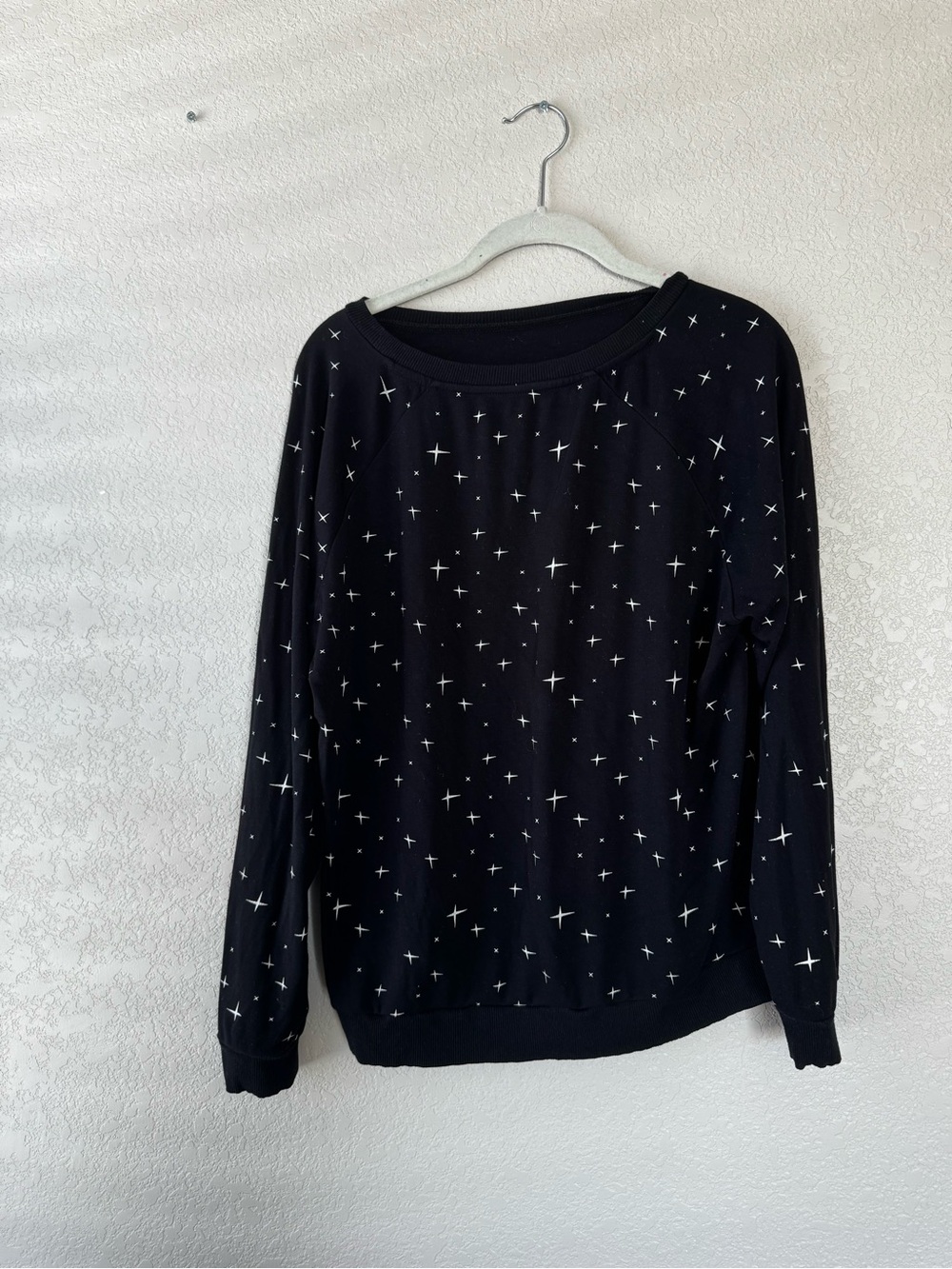 Black Star-Print Crewneck Sweater - Peregrine Kidswear